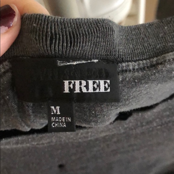 Aritzia Wilfred Free Distressed Muscle Tee - Picture 2 of 2